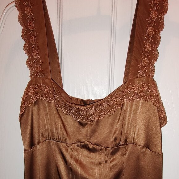 NANETTE LEPORE 100%SILK CAMISOLE WIDE LACE STRAPS EMPIRE WAIST TUCKS BRONZE SZ 6 - Picture 1 of 10